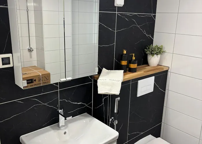 Lägenhet Stylish Two-rooms And Kitchen 66 M2 *