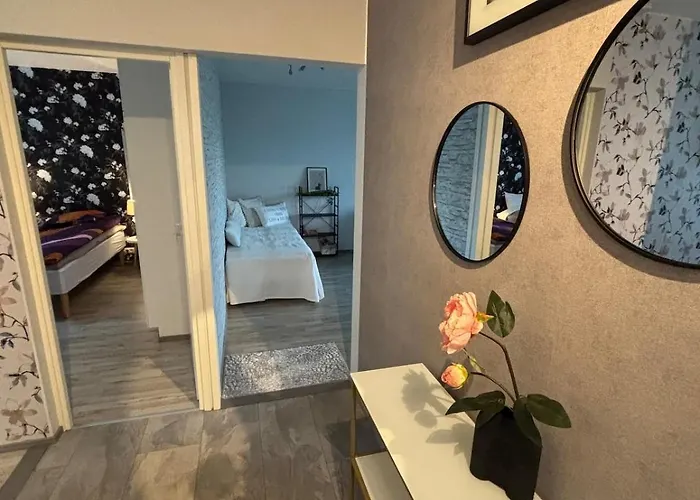 Stylish Two-rooms And Kitchen 66 M2 *