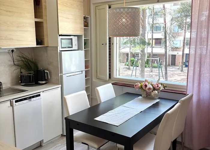 Stylish Two-rooms And Kitchen 66 M2 * 투르쿠