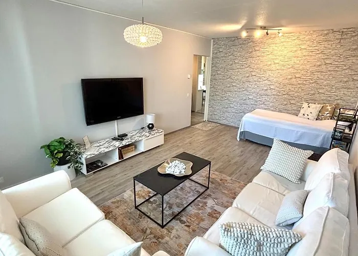 Stylish Two-rooms And Kitchen 66 M2 아파트 투르쿠